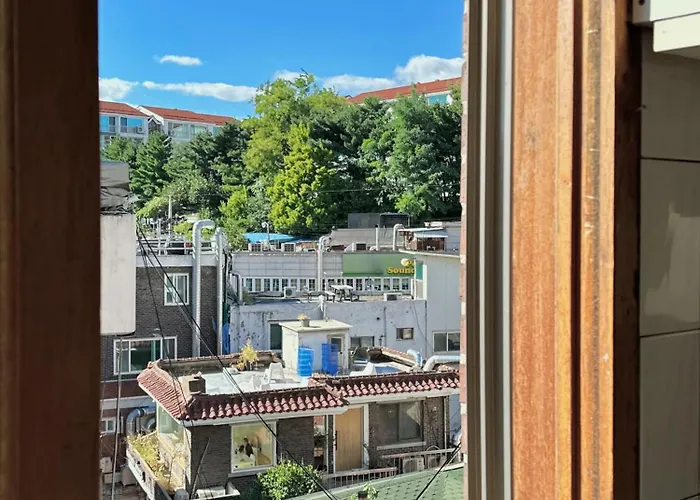 Namsan View Rooftop House